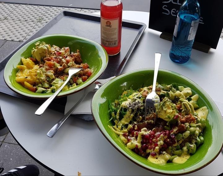 Green Bowl Poke & Coffee